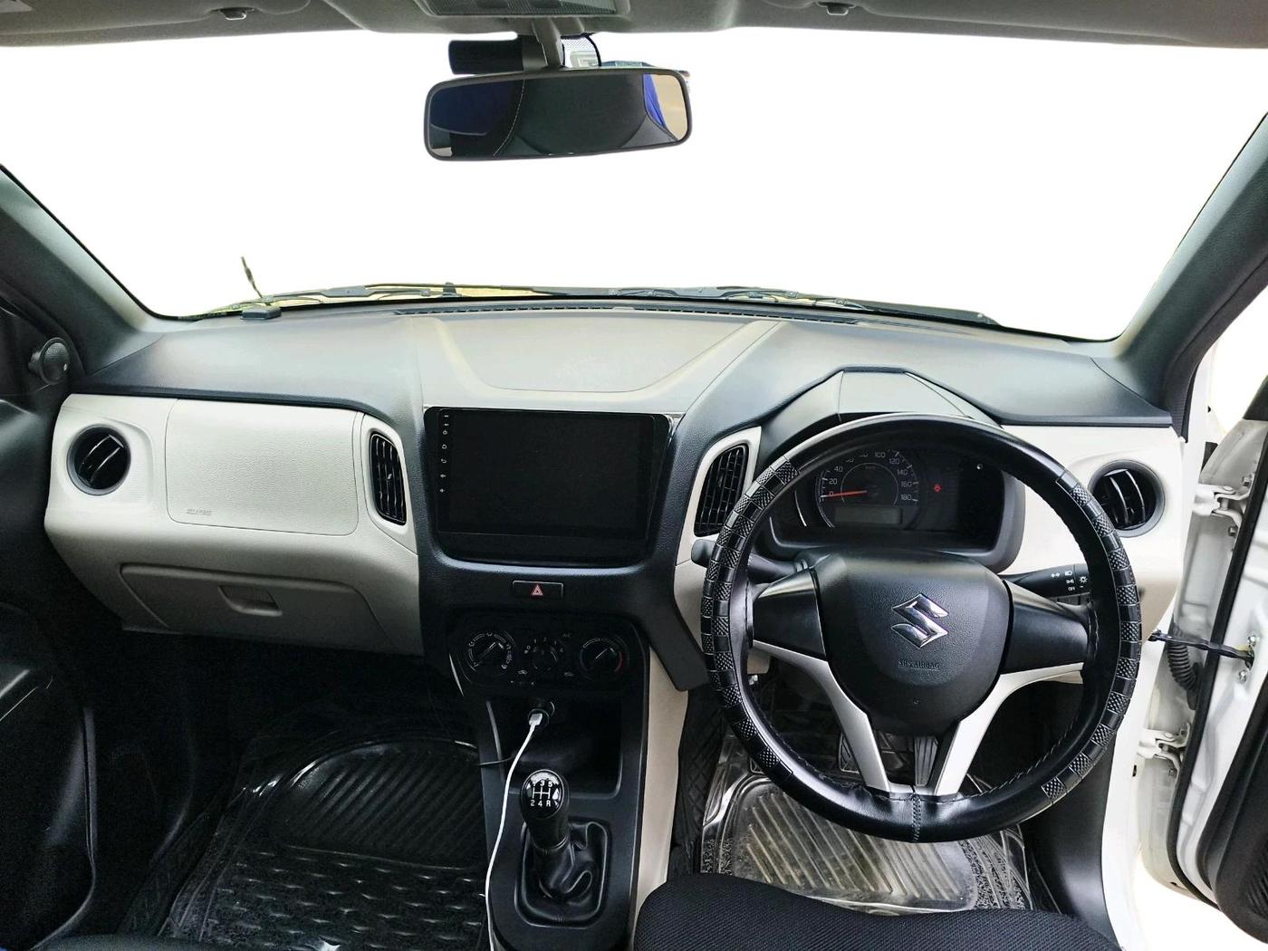 2025 Maruti New Wagon-R VXI 1.0, Petrol, Manual, 40,010 km, interior