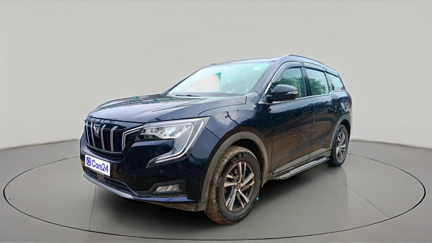 2022 Mahindra XUV700 AX 5 P AT 5 STR, Petrol, Automatic, 52,211 km, exterior