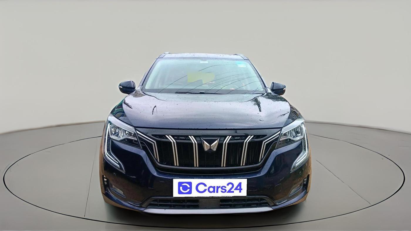 2022 Mahindra XUV700 AX 5 P AT 5 STR, Petrol, Automatic, 52,211 km, exterior
