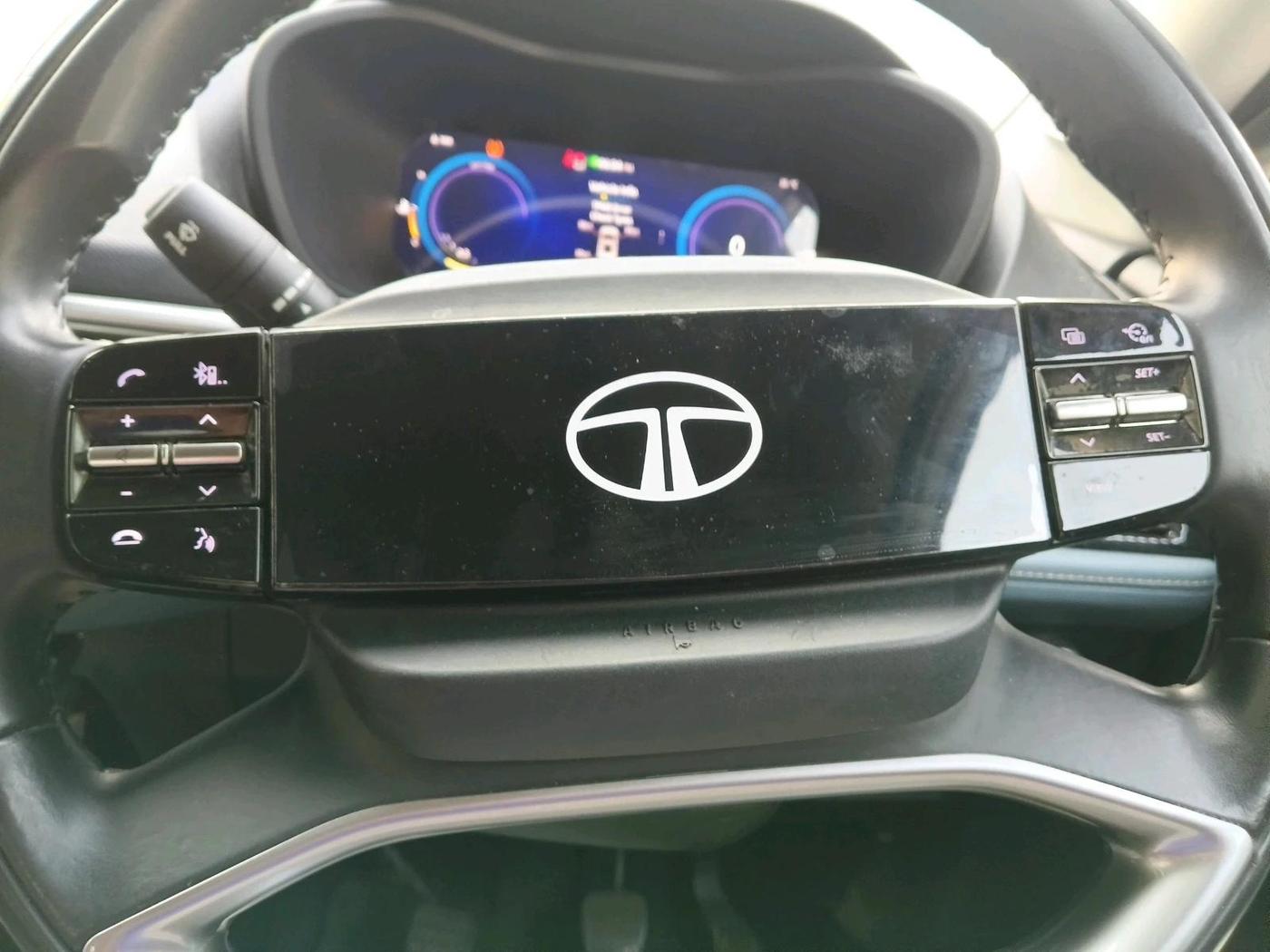 2024 Tata Curvv Creative Plus S 1.2 Petrol 6MT, CNG, Manual, 28,523 km, interior