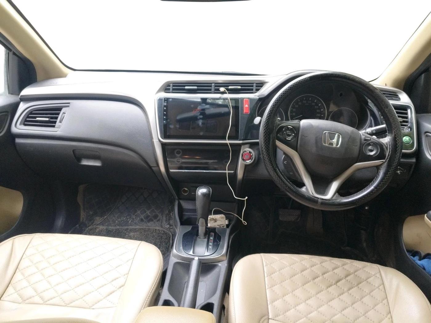 2014 Honda City 1.5L I-VTEC VX CVT, CNG, Automatic, 1,03,831 km, interior