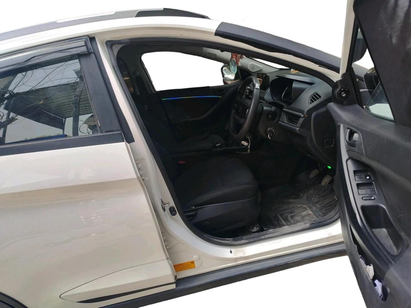 2024 Tata NEXON SMART+ 1.2 PETROL, Petrol, Manual, 20,212 km, interior