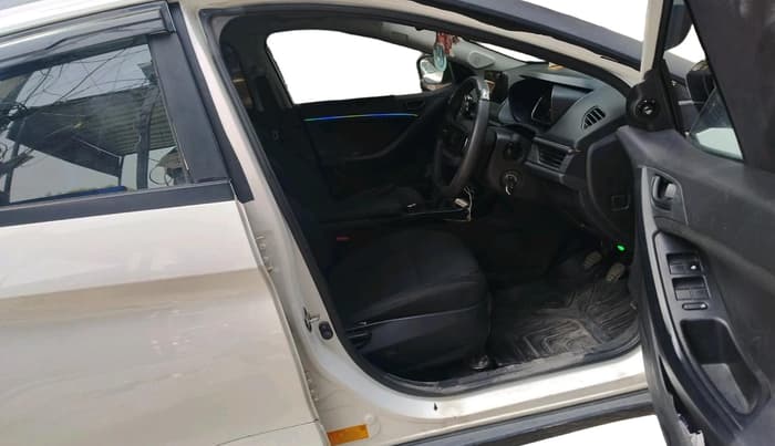 2024 Tata NEXON SMART+ 1.2 PETROL, Petrol, Manual, 20,212 km, interior