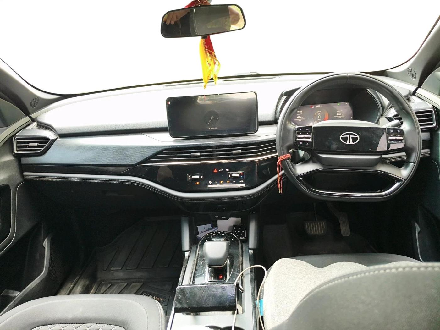2024 Tata Harrier PURE PLUS S DARK EDITION AT, Diesel, Automatic, 74,002 km, interior