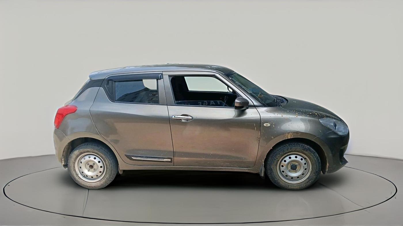 2020 Maruti Swift LXI, Petrol, Manual, 1,09,009 km, exterior