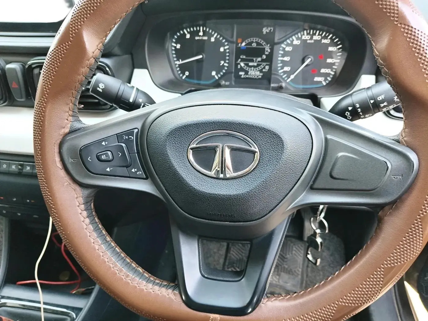 2022 Tata PUNCH PURE MT, Petrol, Manual, 20,700 km, interior