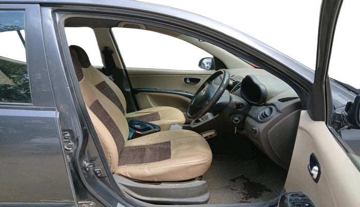 2012 Hyundai i10 MAGNA 1.2, CNG, Manual, 1,81,860 km, interior