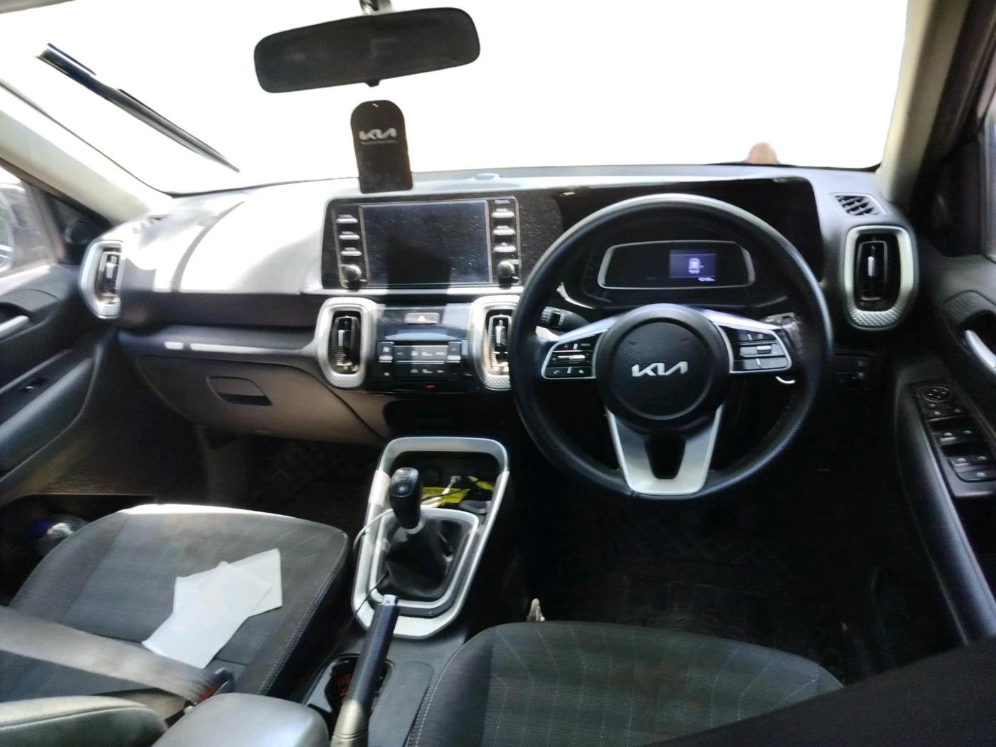 2023 KIA SONET HTK PLUS 1.0 IMT, Petrol, Manual, 42,384 km, interior