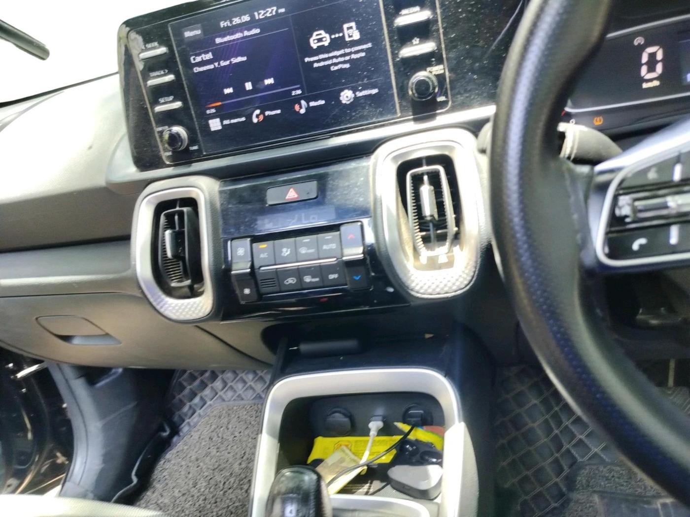 2023 KIA SONET HTK PLUS 1.0 IMT, Petrol, Manual, 42,384 km, interior
