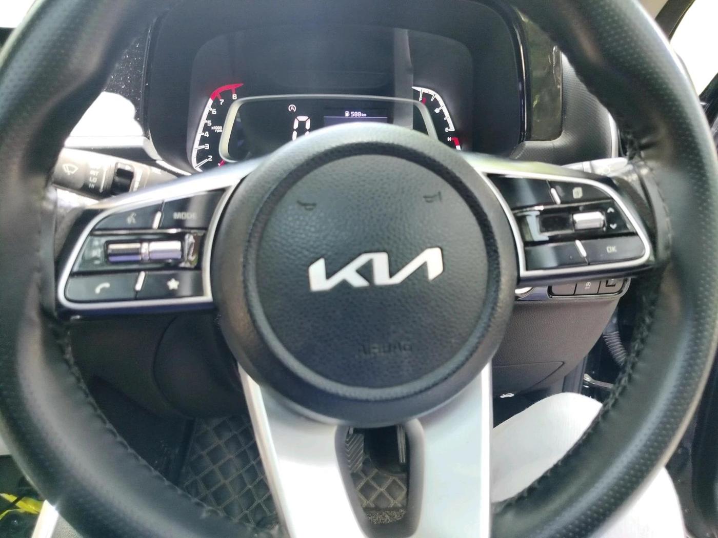 2023 KIA SONET HTK PLUS 1.0 IMT, Petrol, Manual, 42,384 km, interior