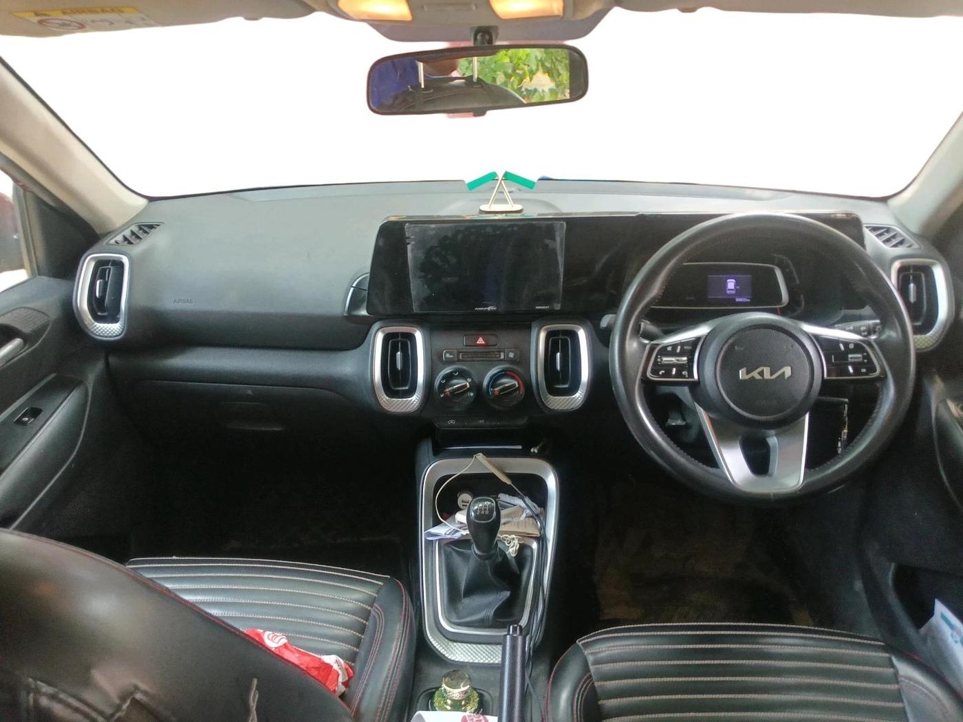 2022 KIA SONET HTK 1.2, Petrol, Manual, 93,600 km, interior