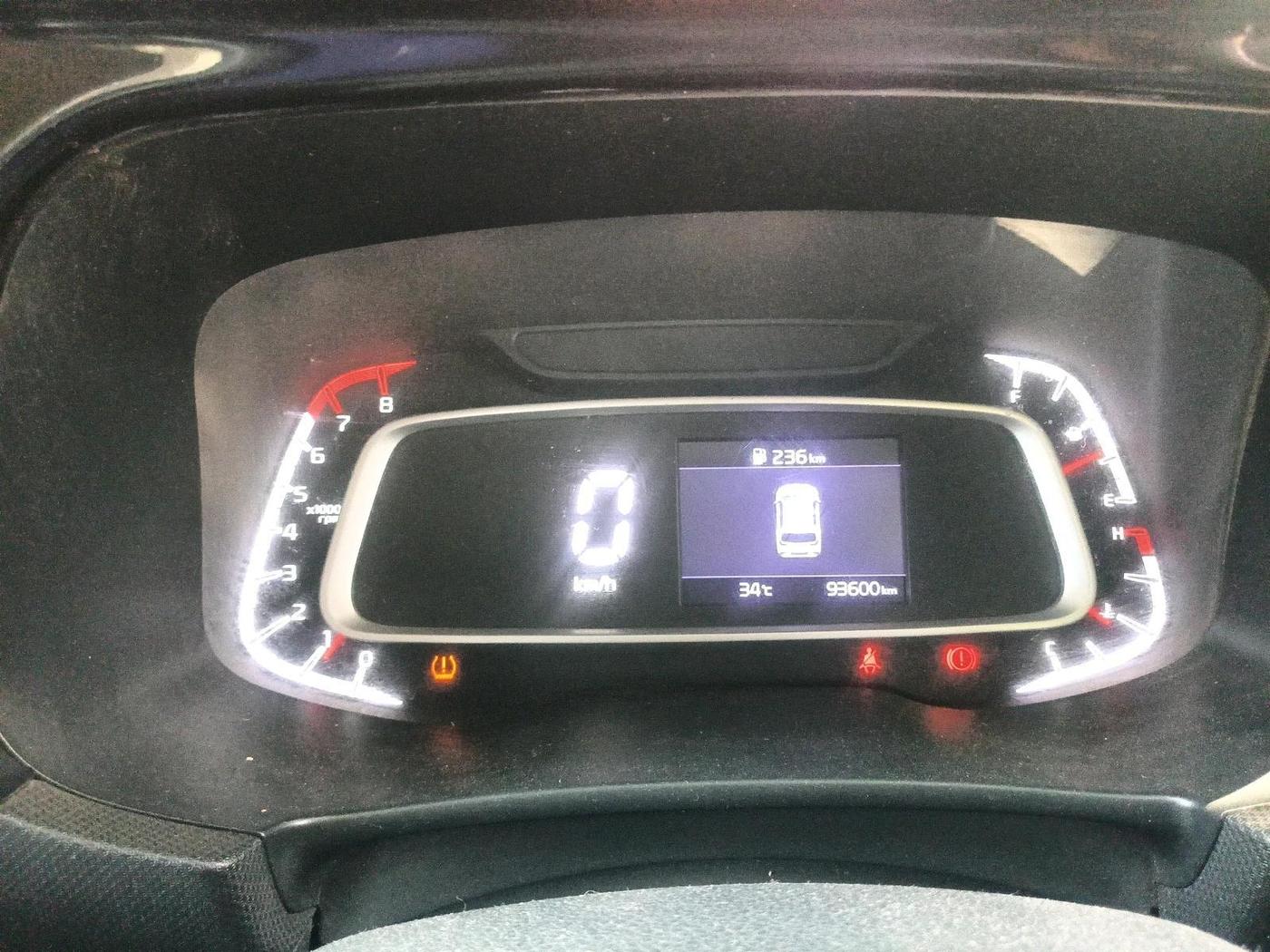 2022 KIA SONET HTK 1.2, Petrol, Manual, 93,600 km, interior