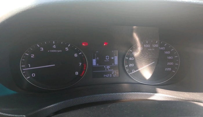 2016 Hyundai Creta SX PLUS 1.6 PETROL, Petrol, Manual, 1,42,312 km, interior