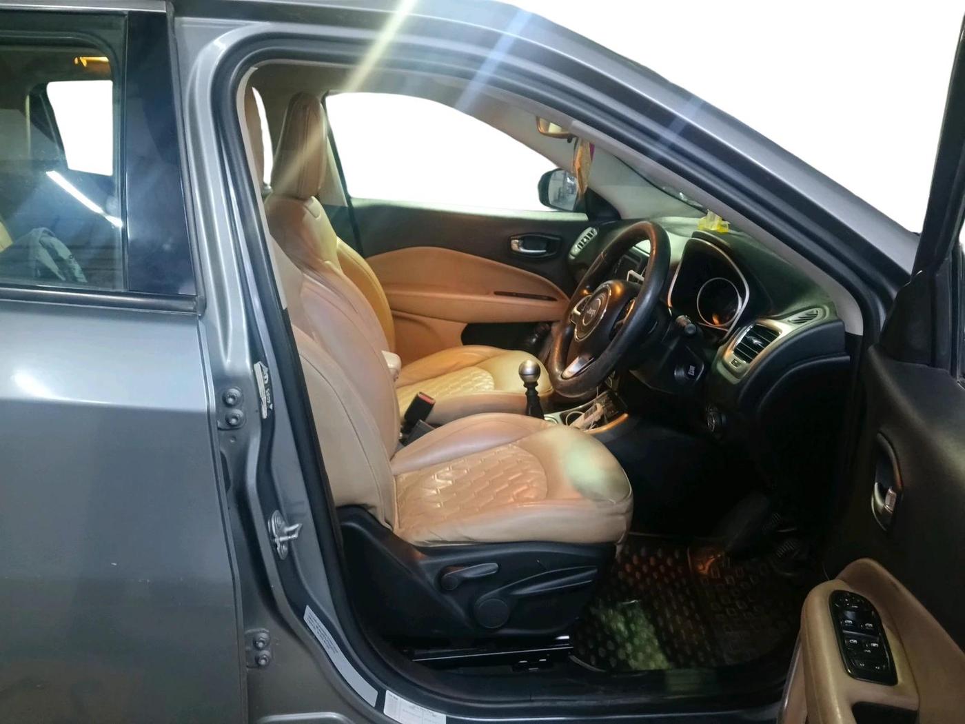 2018 Jeep Compass LONGITUDE 2.0 DIESEL, Diesel, Manual, 1,38,777 km, interior