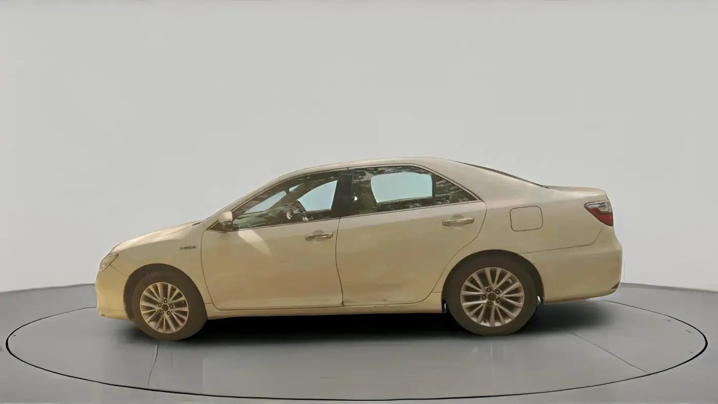 2016 Toyota Camry 2.5L AT, Petrol, Automatic, 1,38,000 km, exterior