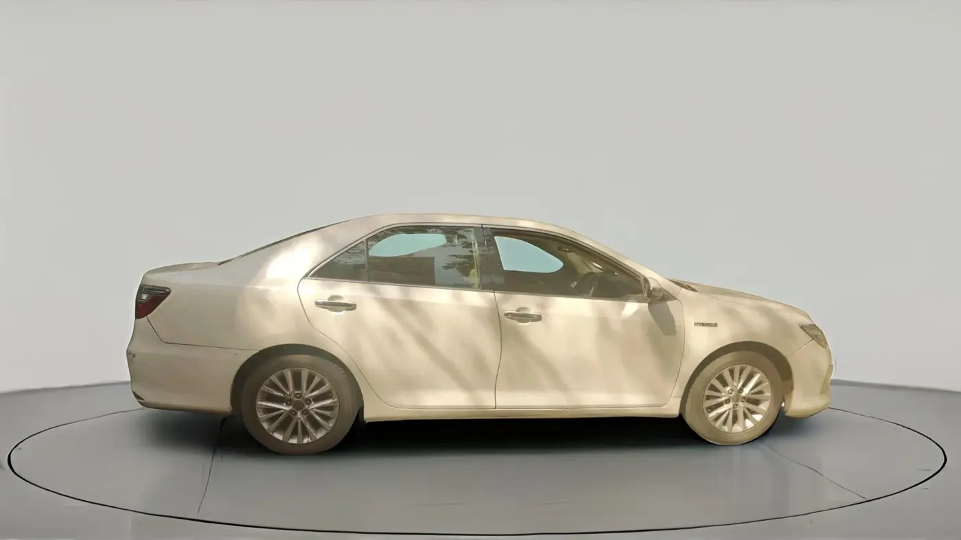 2016 Toyota Camry 2.5L AT, Petrol, Automatic, 1,38,000 km, exterior