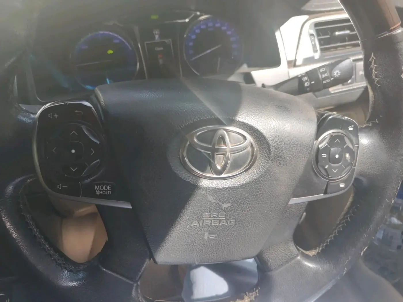 2016 Toyota Camry 2.5L AT, Petrol, Automatic, 1,38,000 km, interior