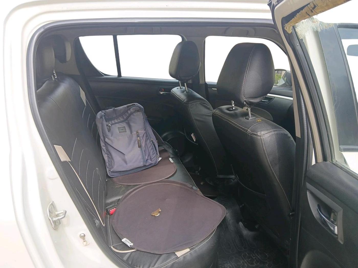 2013 Maruti Swift VXI, Petrol, Manual, 44,746 km, interior