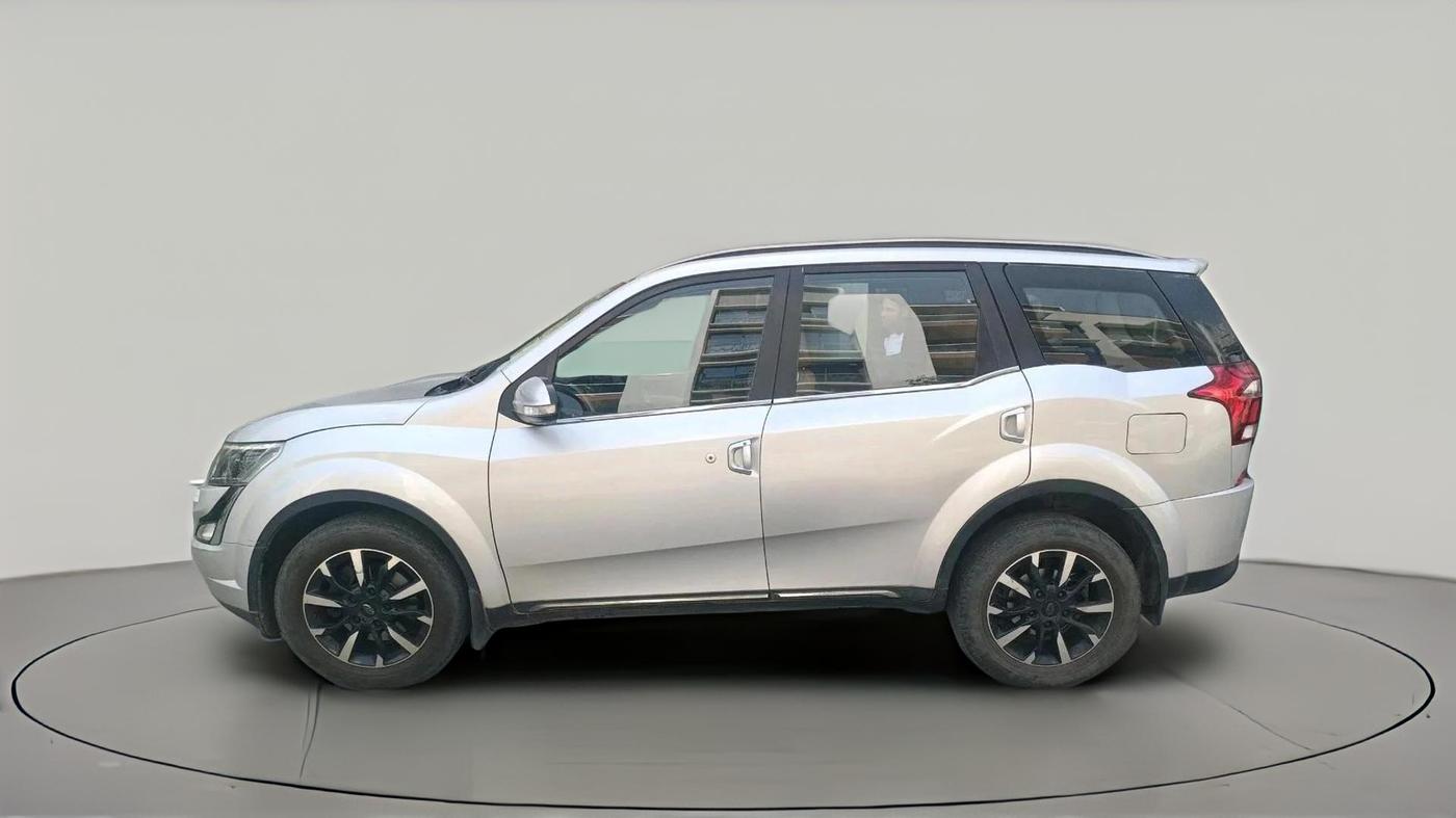 2018 Mahindra XUV500 W11 AT, Diesel, Automatic, 95,924 km, exterior
