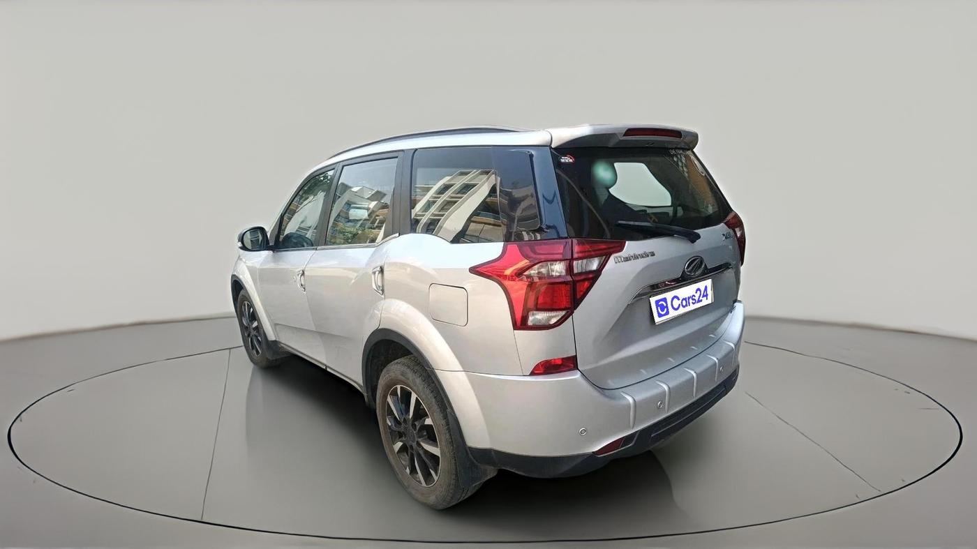2018 Mahindra XUV500 W11 AT, Diesel, Automatic, 95,924 km, exterior