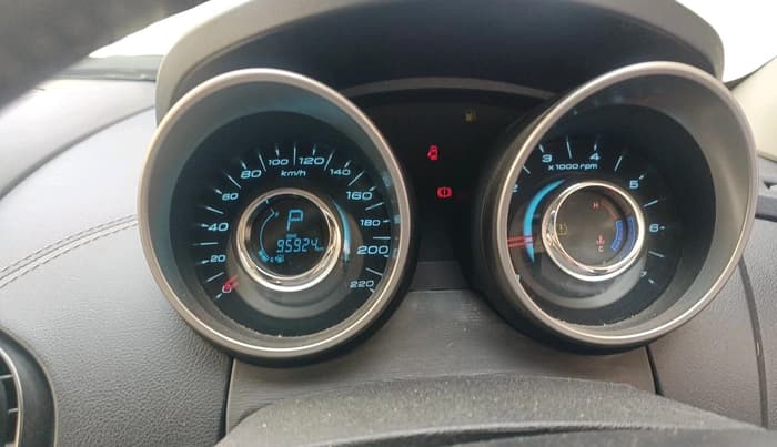 2018 Mahindra XUV500 W11 AT, Diesel, Automatic, 95,924 km, interior
