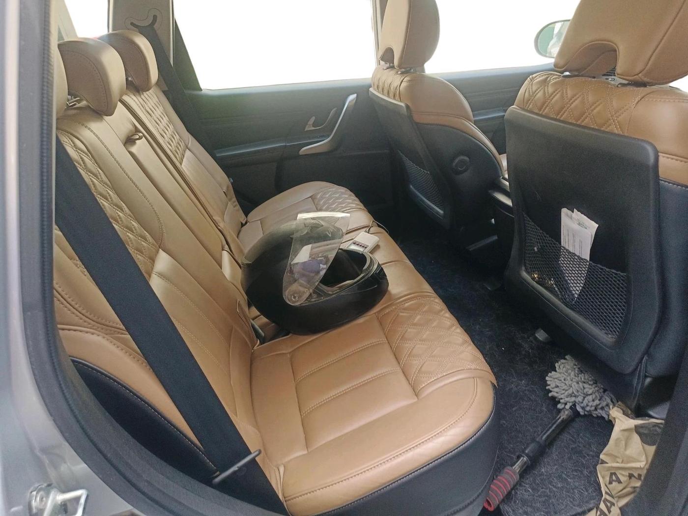 2018 Mahindra XUV500 W11 AT, Diesel, Automatic, 95,924 km, interior