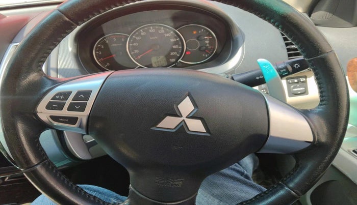 2017 Mitsubishi Pajero Sport 2.5 AT 4X2, Diesel, Automatic, 59,985 km, interior