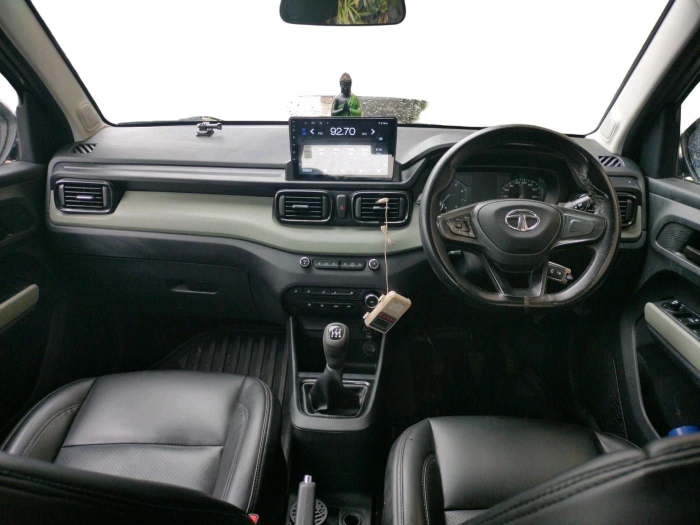 2023 Tata PUNCH ADVENTURE MT, Petrol, Manual, 78,761 km, interior