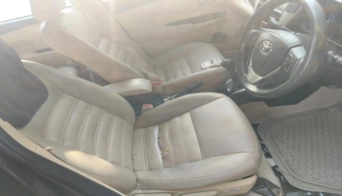 2018 Toyota YARIS G MT, Petrol, Manual, 1,18,962 km, interior