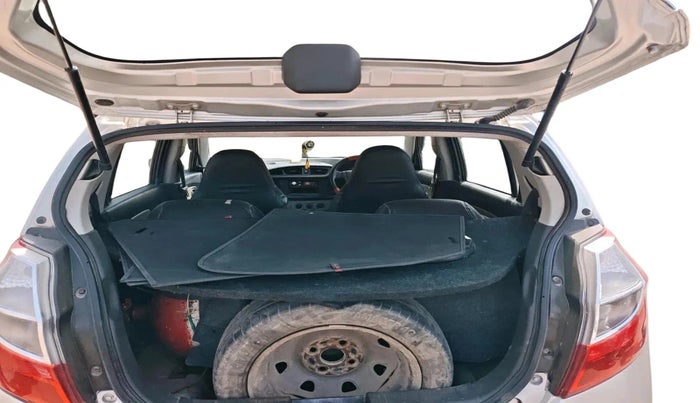 2016 Maruti Alto K10 LXI, CNG, Manual, 1,09,065 km, exterior