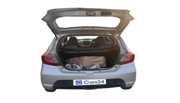 2016 Tata Tiago XM PETROL, Petrol, Manual, 1,20,042 km, exterior