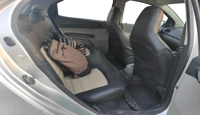 2016 Tata Tiago XM PETROL, Petrol, Manual, 1,20,042 km, interior