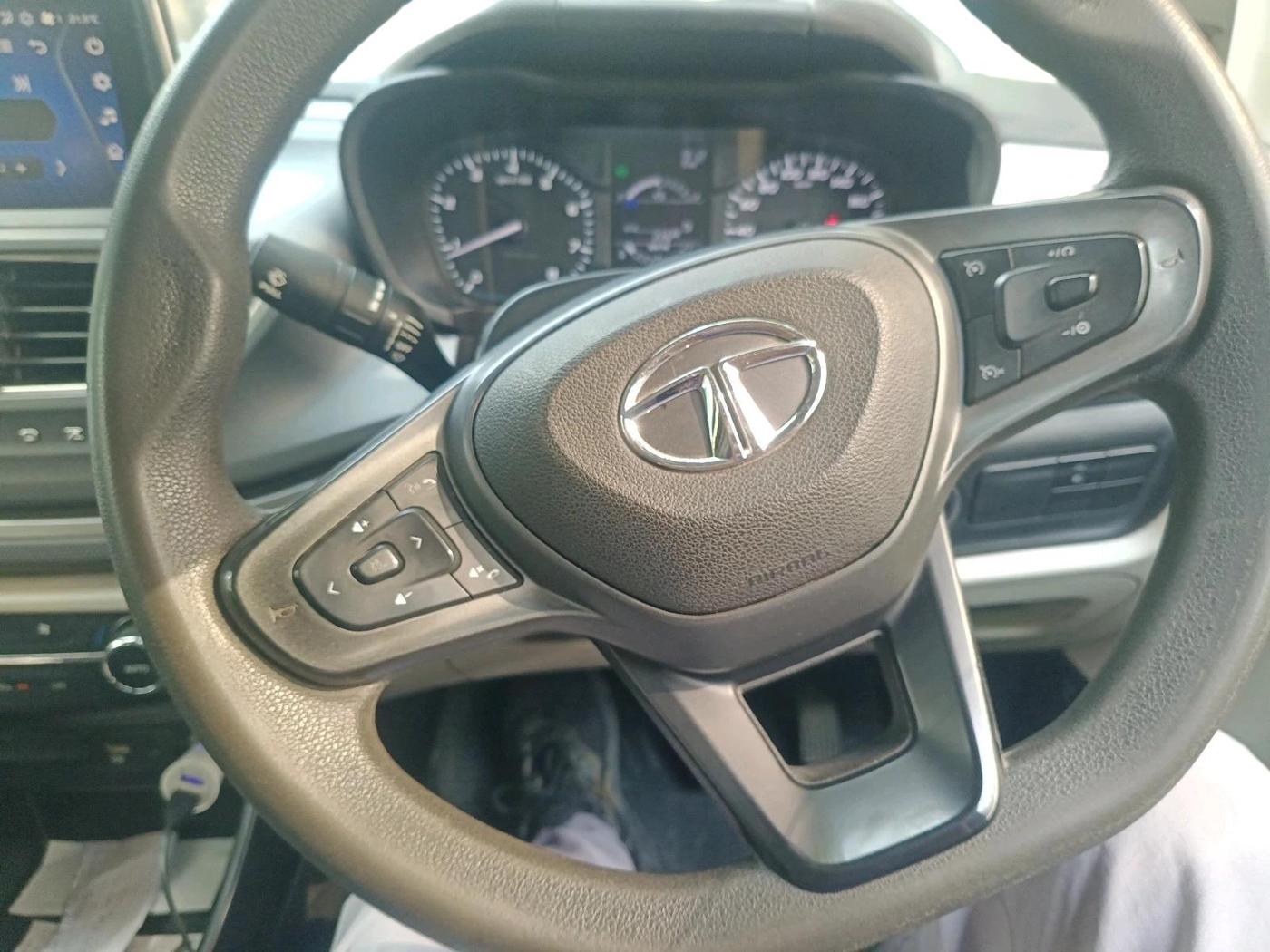 2021 Tata ALTROZ XT DIESEL, Diesel, Manual, 76,865 km, interior