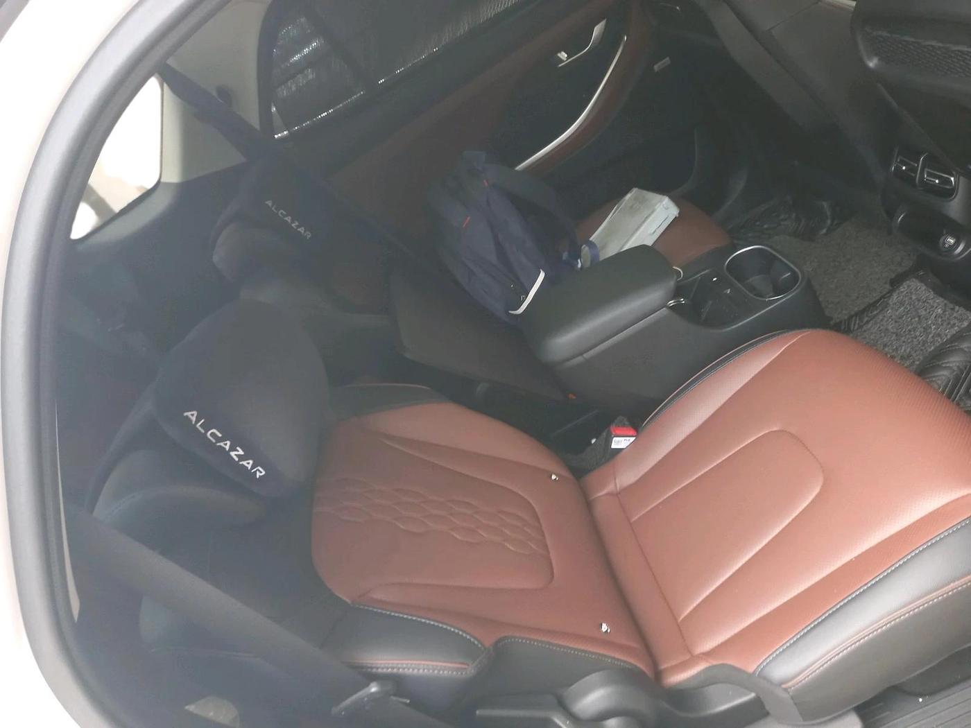 2024 Hyundai ALCAZAR 1.5 SIGNATURE (O) DCT 6STR TURBO P, Petrol, Automatic, 60,975 km, interior