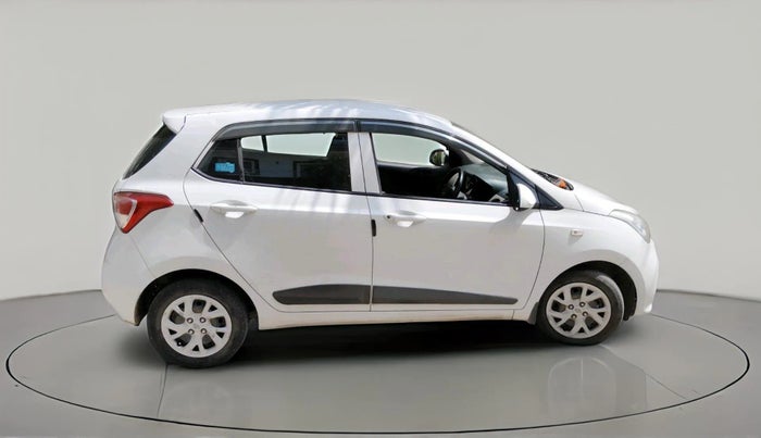 2017 Hyundai Grand i10 MAGNA AT 1.2 KAPPA VTVT, Petrol, Automatic, 49,649 km, exterior