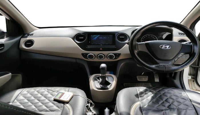 2017 Hyundai Grand i10 MAGNA AT 1.2 KAPPA VTVT, Petrol, Automatic, 49,649 km, interior