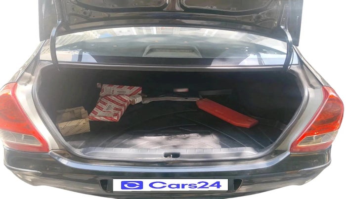 2011 Toyota Etios G, Petrol, Manual, 85,854 km, exterior