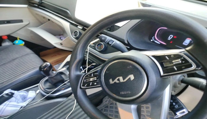 2022 KIA CARENS PRESTIGE 1.5 DIESEL 7 STR, Diesel, Manual, 94,418 km, interior