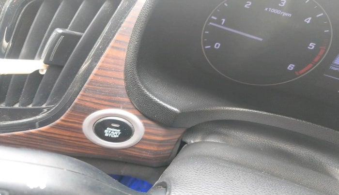 2018 Hyundai Creta SX 1.6 DIESEL, Diesel, Manual, 1,49,795 km, interior