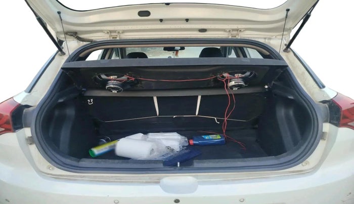 2016 Hyundai Elite i20 SPORTZ 1.2, Petrol, Manual, 97,463 km, exterior