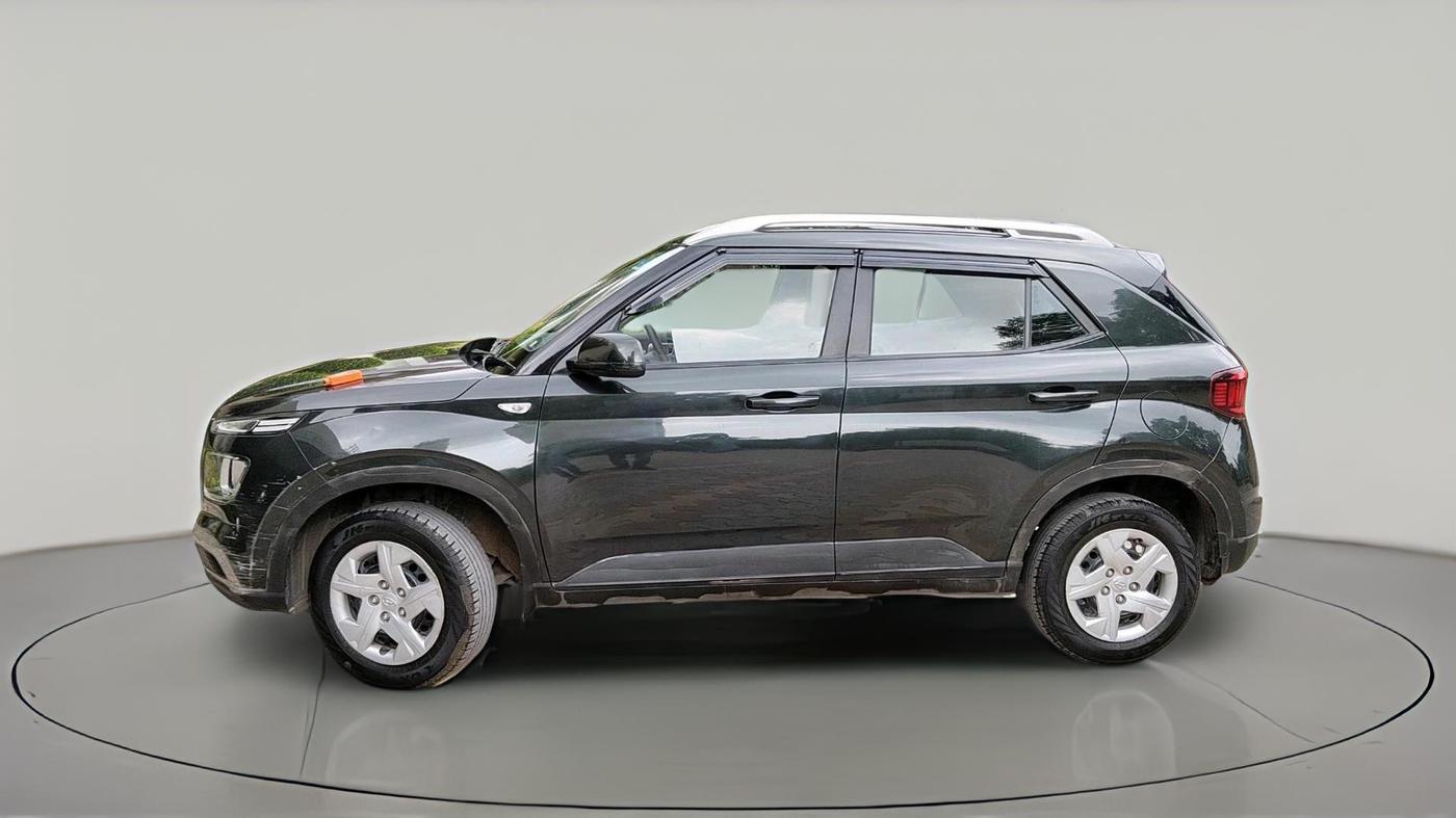 2020 Hyundai VENUE S 1.2, Petrol, Manual, 42,944 km, exterior