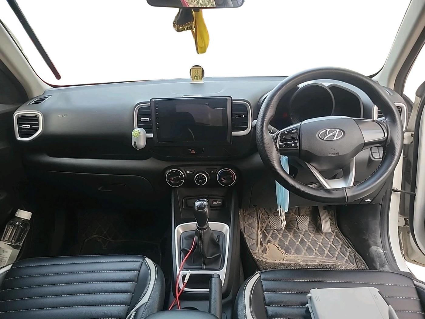 2021 Hyundai VENUE S 1.2, Petrol, Manual, 24,826 km, interior