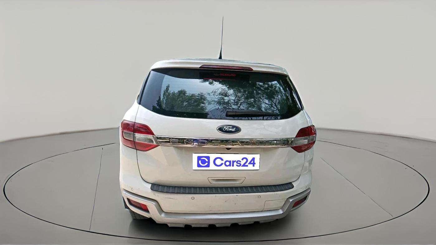 2016 Ford Endeavour TREND 2.2 4X2 AT, Diesel, Automatic, 90,936 km, exterior