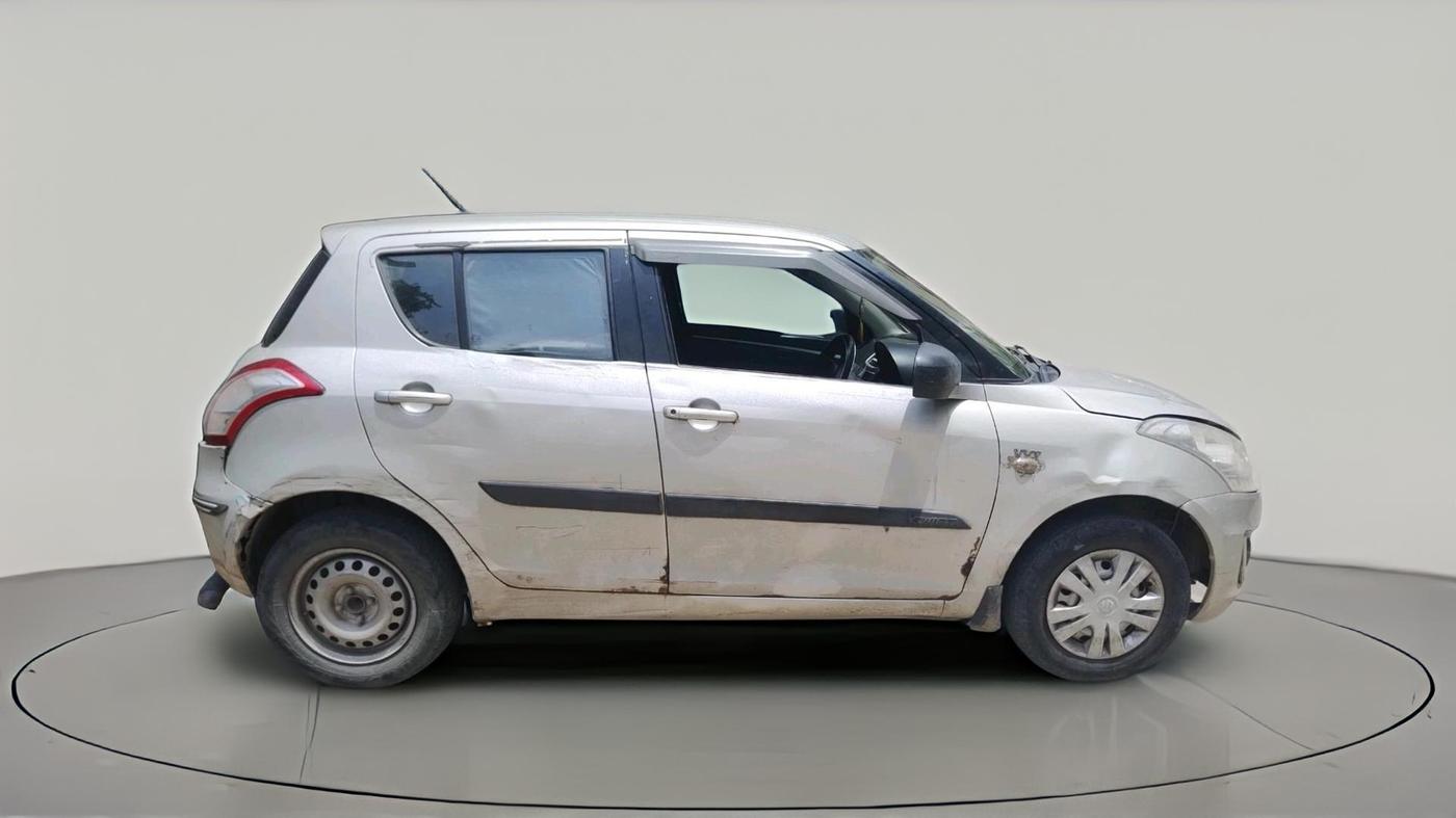 2017 Maruti Swift LXI (O), CNG, Manual, 93,792 km, exterior