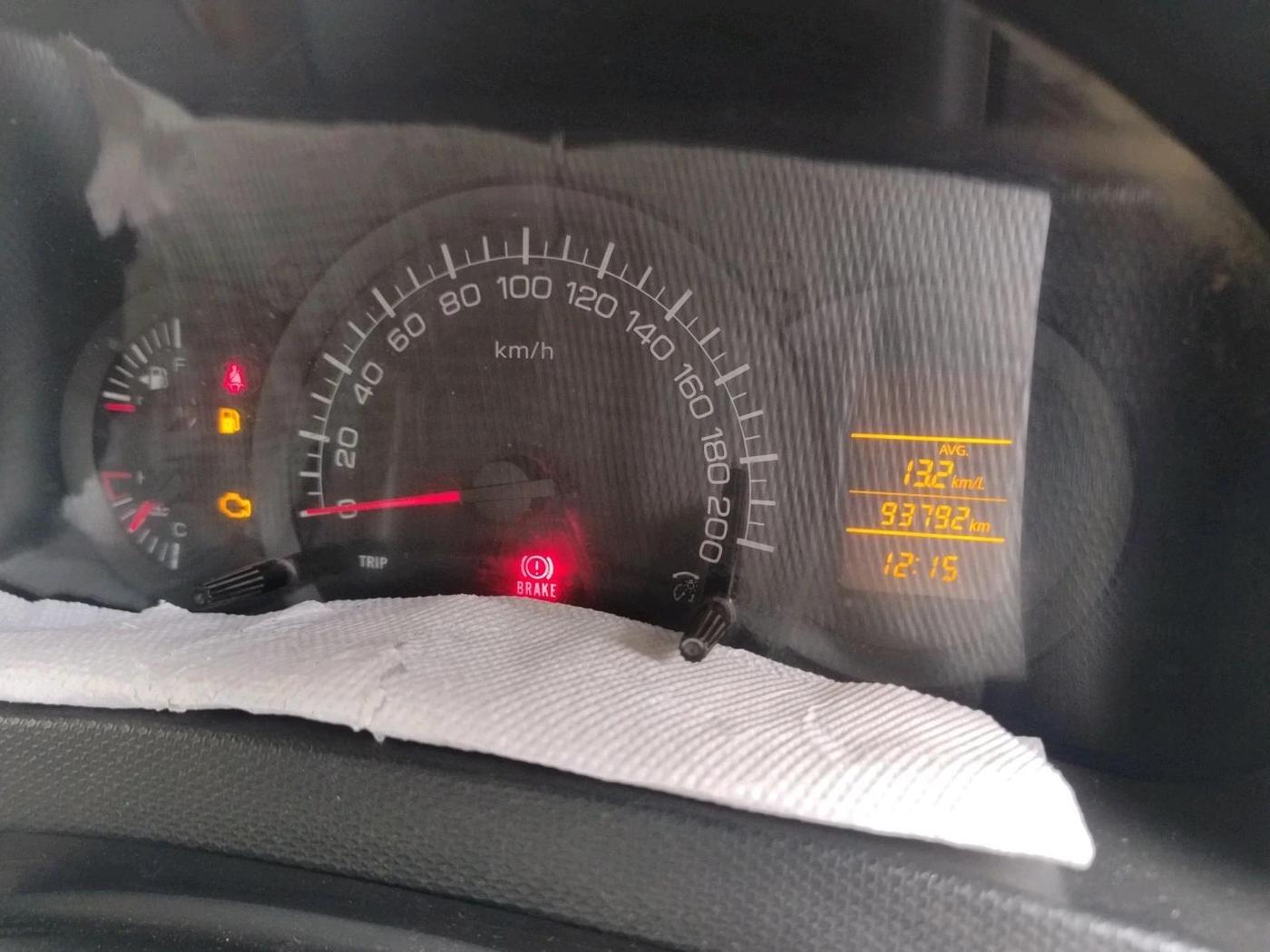 2017 Maruti Swift LXI (O), CNG, Manual, 93,792 km, interior