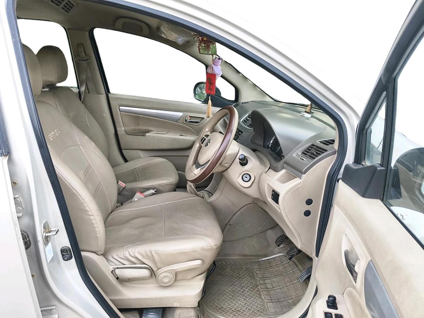 2017 Maruti Ertiga ZXI, Petrol, Manual, 65,379 km, interior