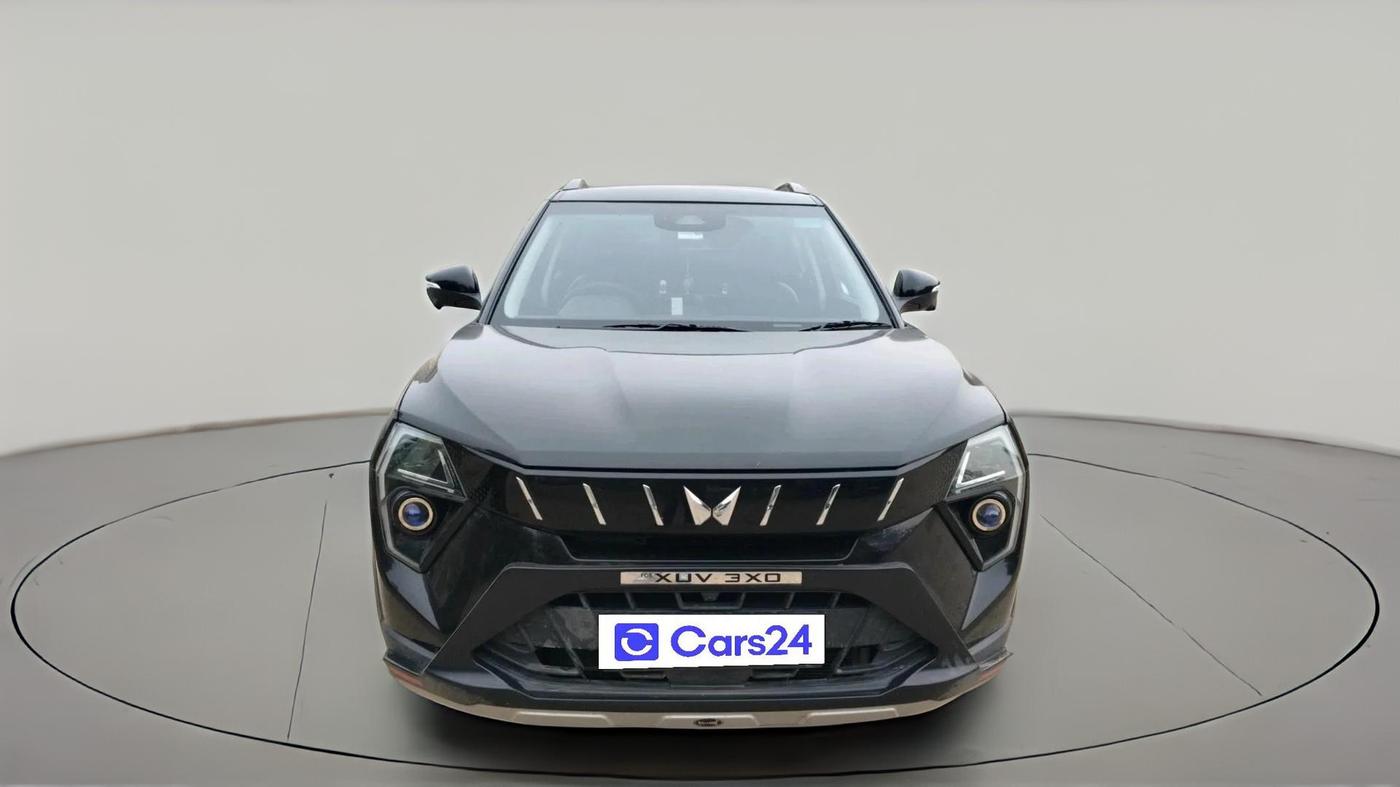 2024 Mahindra XUV 3XO AX5L 1.2 TGDi AT, Petrol, Automatic, 45,584 km, exterior