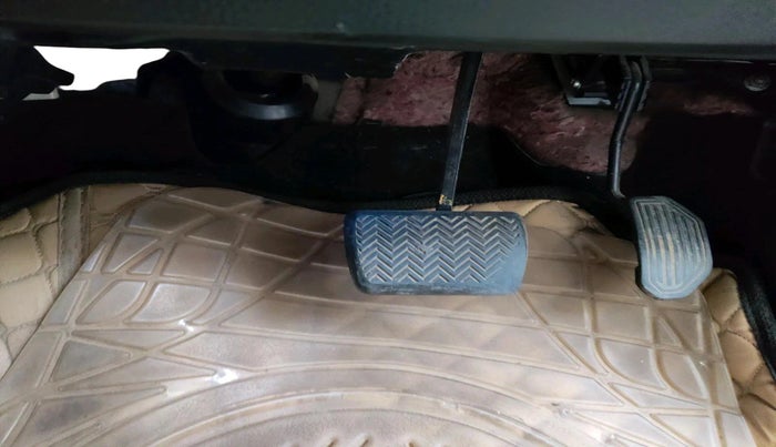 2016 Toyota Corolla Altis VL CVT PETROL, CNG, Automatic, 1,11,322 km, interior