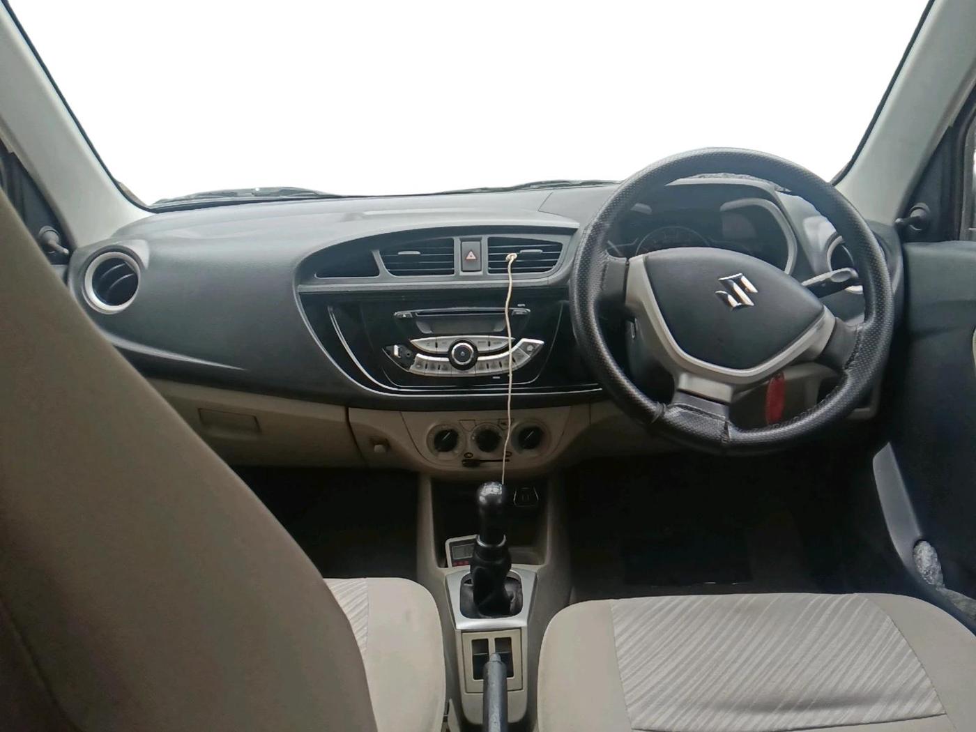 2016 Maruti Alto K10 VXI, CNG, Manual, 1,04,441 km, interior