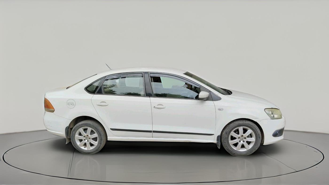 2012 Volkswagen Vento HIGHLINE 1.6 MPI, Petrol, Manual, 1,63,339 km, exterior